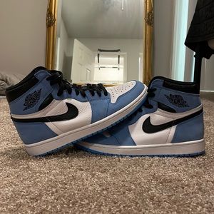 Air Jordan 1 Retro High OG University Blue Men’s size 9